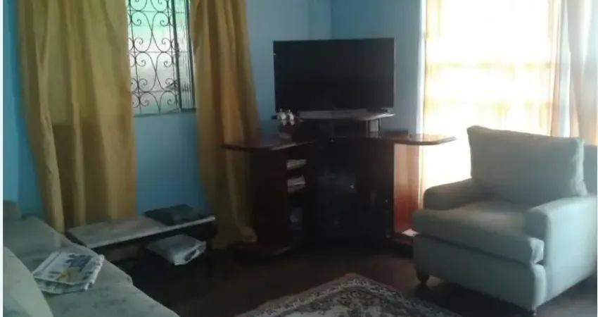 Casa - 120m2 - 3 Quartos, 1 suite - 2 Vagas - Jardim Novo Campo Limpo - Embu das Artes
