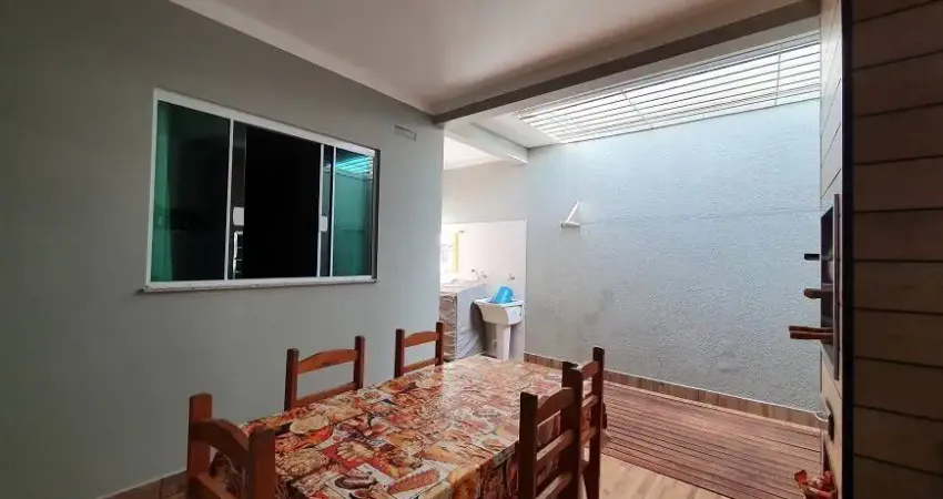 Casas com 4 Quartos e 2 banheiros à Venda em Mogi Moderno