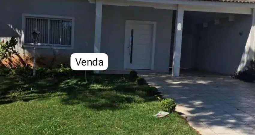 Casa para Venda em Santana de Parnaíba, Alphaville, 3 dormitórios, 1 suíte, 3 banheiros
