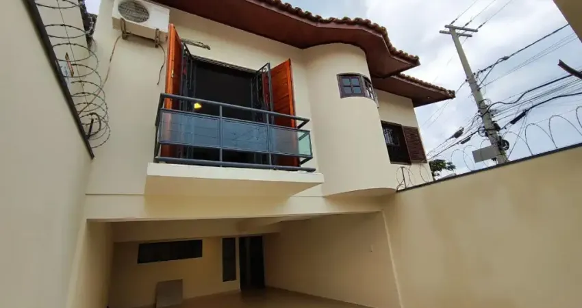 Casa com 3 Dormitórios, 4 vagas - Jardim do Sol Sorocaba