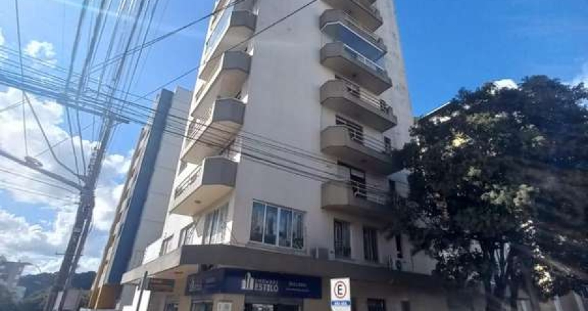 Apartamento com 3 quartos para alugar no Centro, Caxias do Sul 