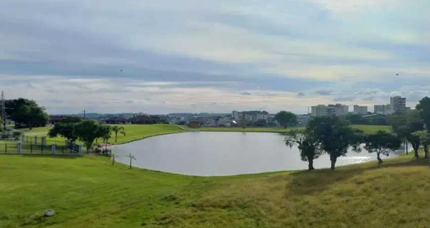 Apartamento com 3 quartos para alugar no Sanvitto, Caxias do Sul