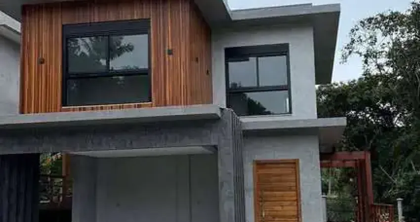 C682 - Bosque de Taquaras casa em Balneário Camboriú