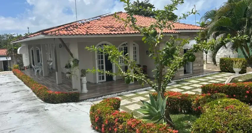 Imperdível! casa de luxo em condomínio no portão, lauro de freitas-ba: 4 quartos, 3 suítes, 2 salas, 5 banheiros, 5 vagas, 1.000m². venha conferir!