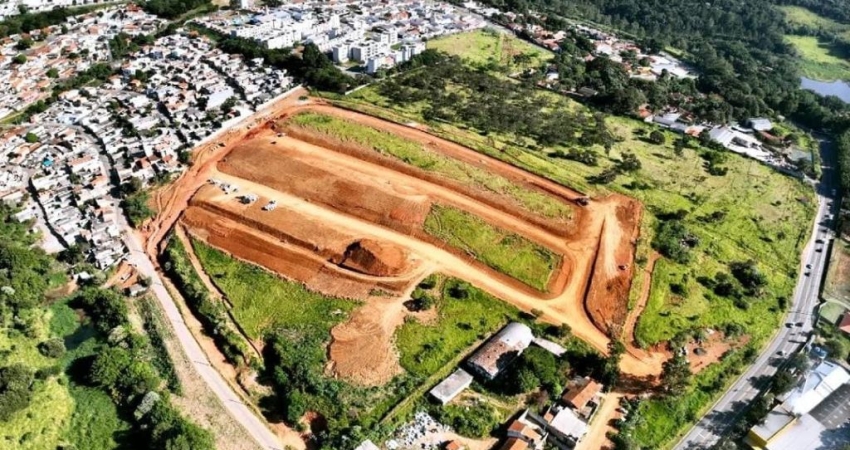 Terreno à venda na Rua Romeu Casagrande, 189, Jardins, Bragança Paulista
