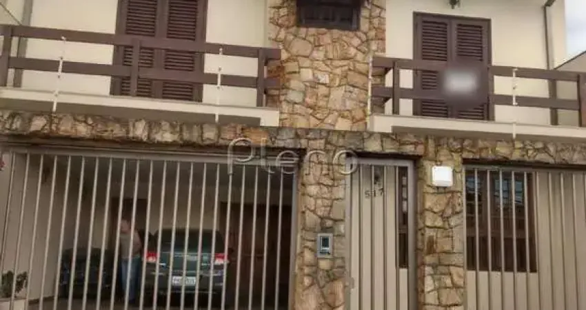 Casa à venda na Vila Nogueira, 4 quartos - Campinas.