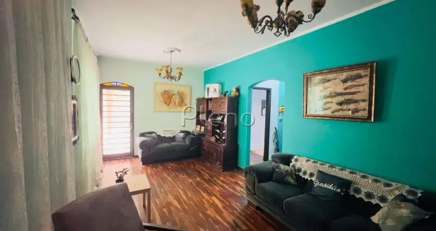 Sobrado à venda em Paulínia, Nova Paulínia, com 5 quartos, com 366.2 m²
