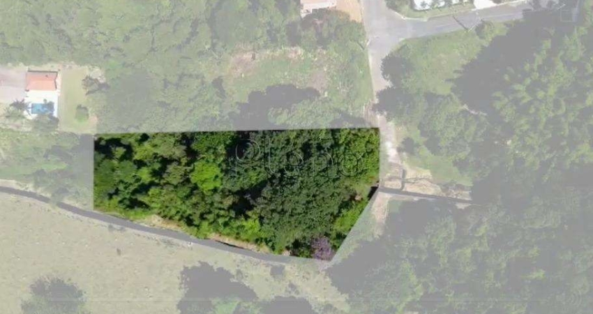 Terreno à venda com 800 m² no Condomínio Fazenda São Joaquim, Vinhedo.