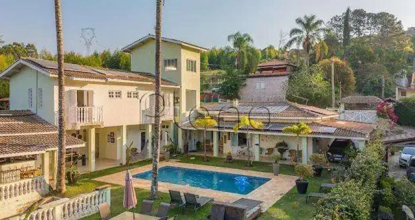 Casa à venda com 5 suítes no Parque da Hípica, Campinas.
