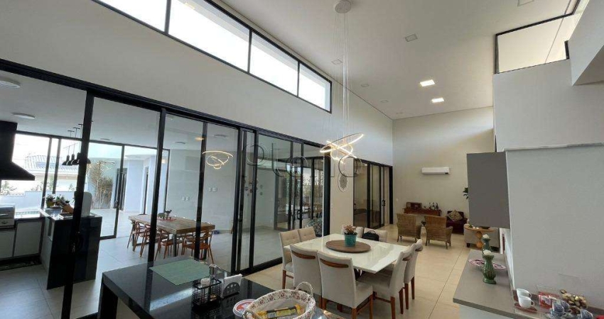Casa à venda com 3 suítes no Chácaras Silvania, Valinhos.