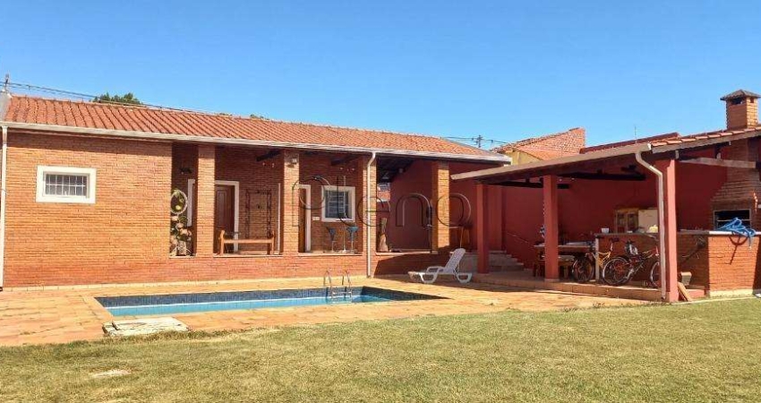 Casa à venda em Campinas, Cidade Universitária, com 1 suíte, com 193 m²