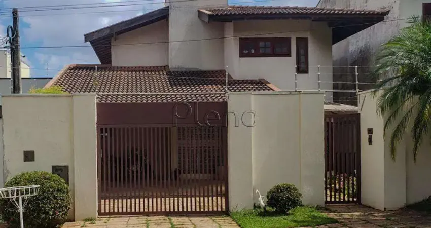 Casa à venda em Campinas, Jardim das Paineiras, com 3 suítes, com 249.43 m²
