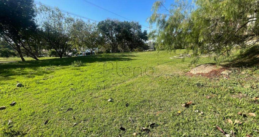 Terreno à venda em Campinas, Loteamento Alphaville Campinas, com 1031 m²