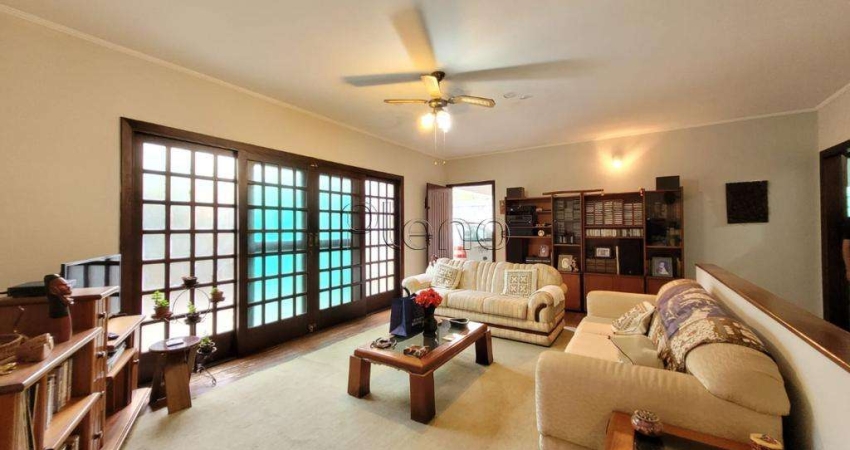 Sobrado à venda em Campinas, Jardim São Carlos, com 4 quartos, com 276 m²