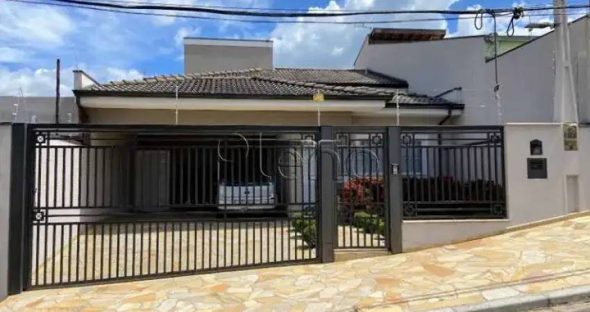 Sobrado à venda em Valinhos, Jardim das Palmeiras, com 3 quartos, com 205 m²