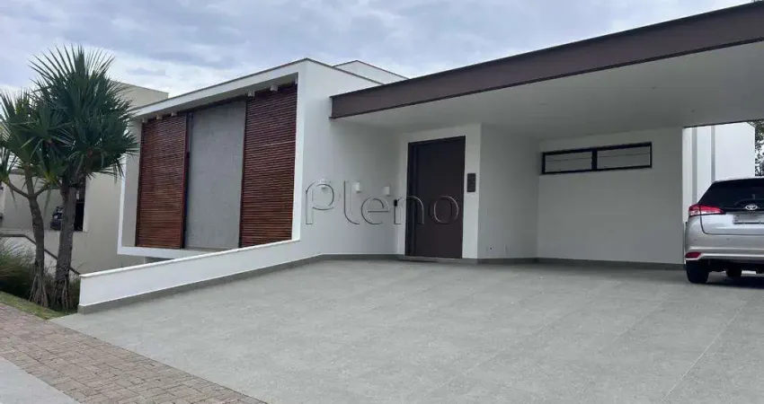 Casa à Venda no Condomínio Reserva das Palmeiras em Valinhos, no bairro Jardim Europa.