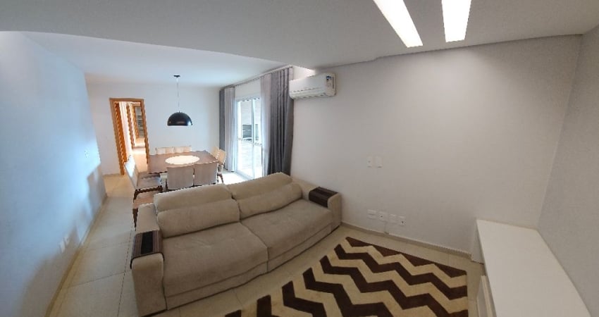 Apartamento Semi-Mobiliado de Alto Padrão com Varanda Gourmet em Copacabana!