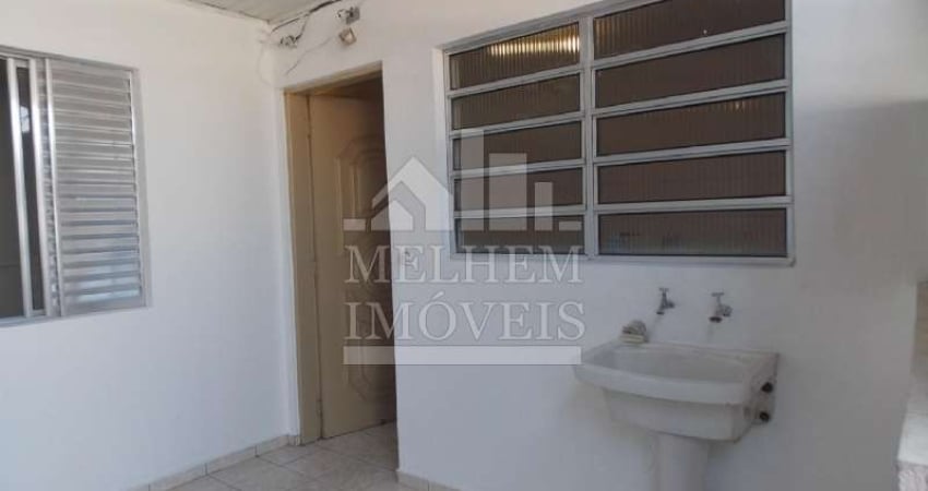 Casa com 1 quarto para alugar na Rua Gurinhém, Vila Leonor, São Paulo