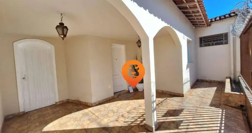 Casa com 4 dormitórios à venda, 116 m² por R$ 850.000,00 - Santa Efigênia - Belo Horizonte/MG