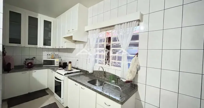 Casa à venda no Jardim São Francisco de Assis na zona oeste de Londrina PR