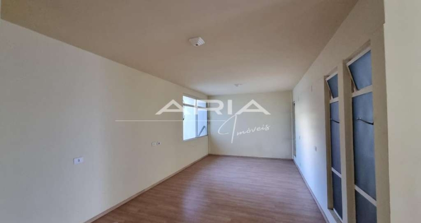 Casa com 3 quartos, sendo 1 suíte e 4 vagas no Jardim Alvorada, Londrina - PR