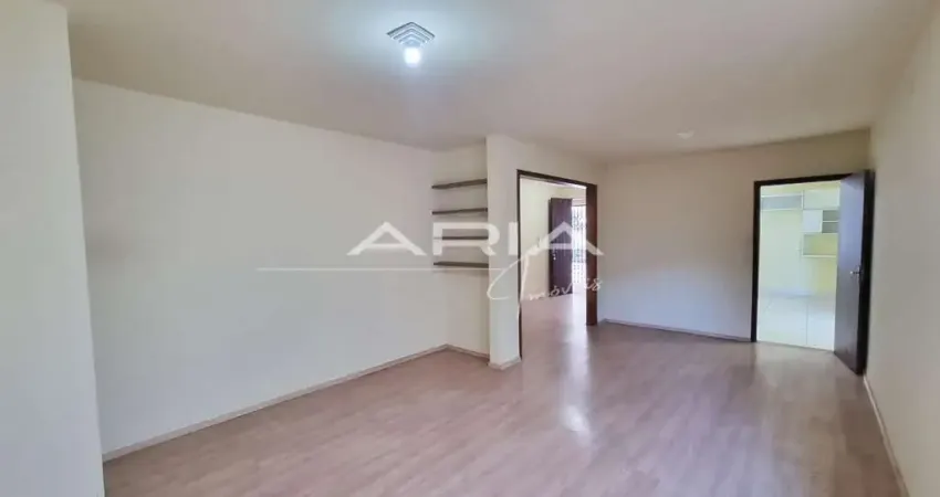 Casa com 3 quartos, sendo 1 suíte e 4 vagas no Jardim Alvorada, Londrina - PR