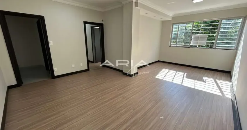 Apartamento à venda no Edifício Angélica no Centro de Londrina PR