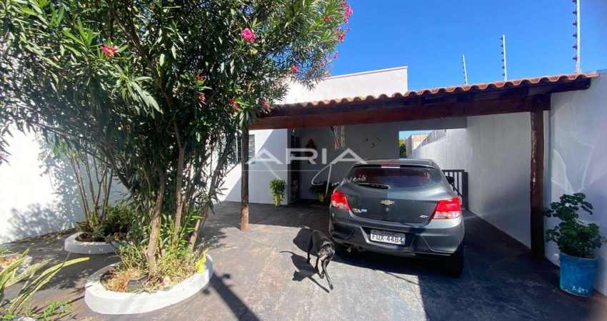 Casa à Venda Próxima à Escola COC  Conforto, Espaço e Localização  Araraquara-SP