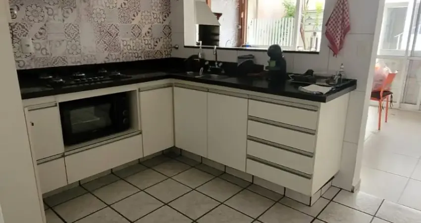 Casa com 2 quartos à venda na Rua Caramboleira, 5x, Cidade das Flores, Osasco