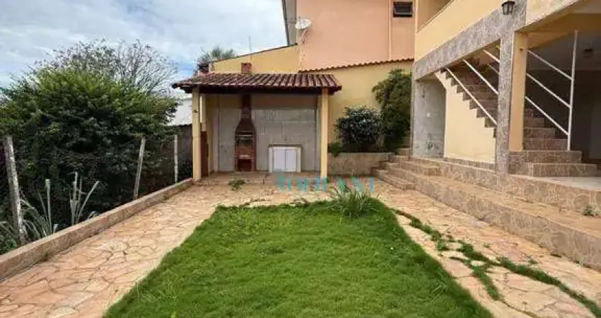 Casa com 3 dormitórios à venda, 277 m² por R$ 650.000,00 - Rezende - Varginha/MG