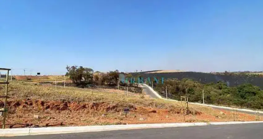Terreno à venda, 275 m² por R$ 115.000,00 - Porto Príncipe - Varginha/MG