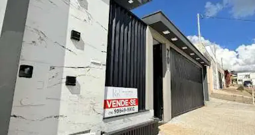 Casa com 3 dormitórios à venda, 200 m² por R$ 850.000,00 - BELO HORIZONTE 2 - Varginha/MG