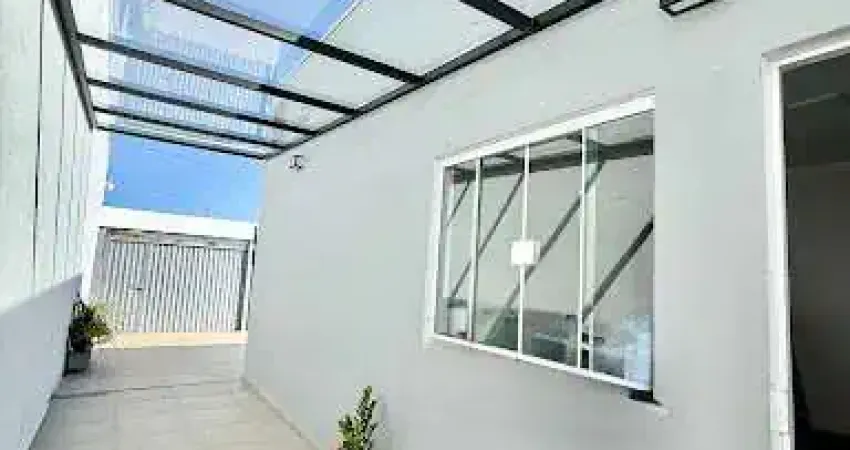 Casa com 3 dormitórios à venda, 110 m² por R$ 360.000,00 - Parque das Grevíleas - Varginha/MG