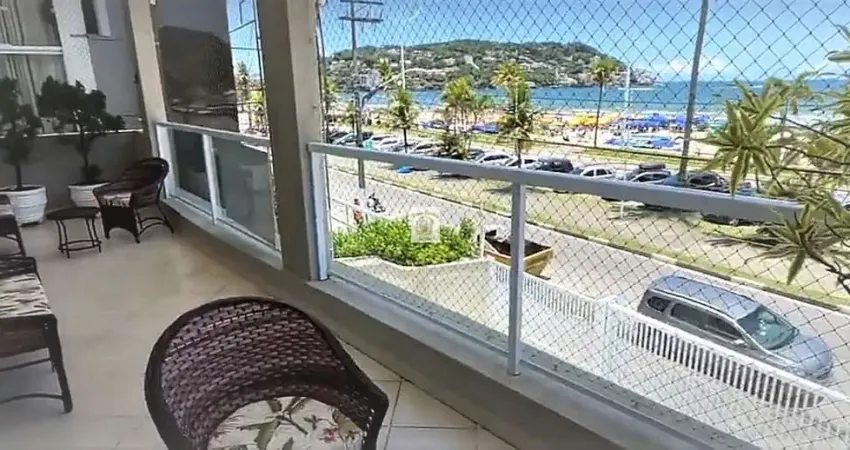 Casa à venda em Guarujá/SP