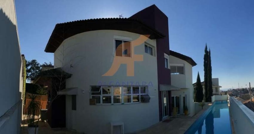 Casa em Condomínio para Locação em Jacareí, Jardim  Coleginho, 3 dormitórios, 1 suíte, 3 banheiros, 9 vagas