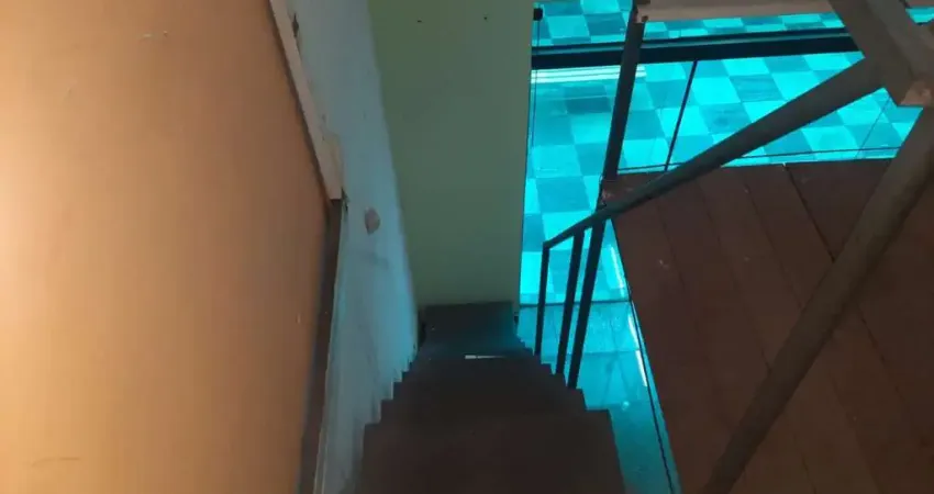 Sala Comercial para Locação em Jacareí, Centro, 2 banheiros