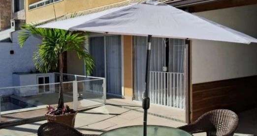 VENDO CASA DUPLEX 4 QUARTOS SENDO 3 SUÍTES, 215M² , NA CHARMOSA VARGEM PEQUENA , PORTEIRA FECHADA
