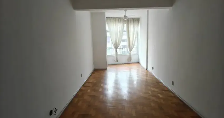 Vendo apartamento rua domingos ferreira  copacabana ao lado do sesc , 3 quartos com suite  , 86m², com vaga , excelente localização