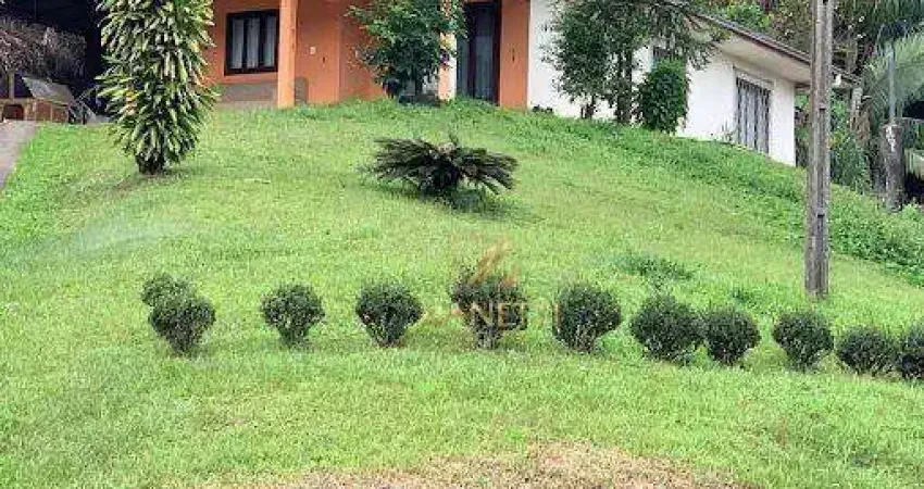 Casa com 2 dormitórios à venda por R$ 950.000,00 - Ilha da Figueira - Jaraguá do Sul/SC