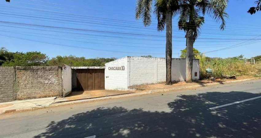 Chácara Comercial de Alto Padrão em Aparecida de Goiânia - 3 quartos, 2 suítes, 3 salas, 6 banheiros, 359m² - Imperdível!