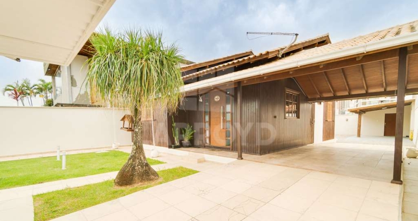 CASA MISTA NO BAIRRO RECIFE