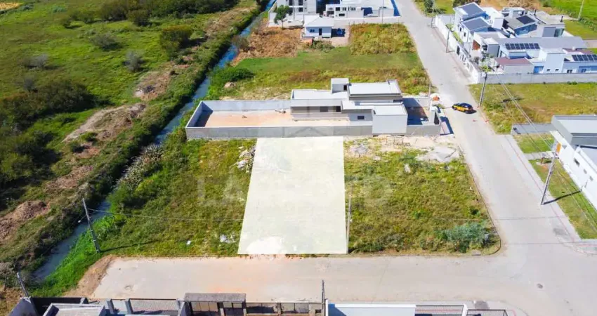 Terreno à venda na Rua José Genovez, Santo Antônio de Pádua, Tubarão