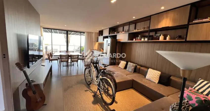 Sobrado beira-mar com 04 suítes à venda em canto grande – bombinhas/sc