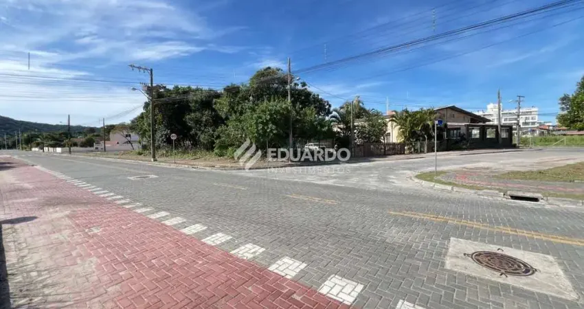 Terreno à venda na Avenida Araucária, 250, Mariscal, Bombinhas