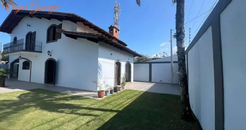 Casa para Venda em Guarujá, Praia da Enseada, 3 dormitórios, 1 suíte, 4 banheiros, 4 vagas