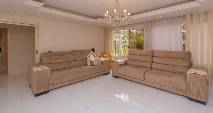 Casa térrea, bairro vila ipiranga, com 350m2 área construída , com 8 vagas