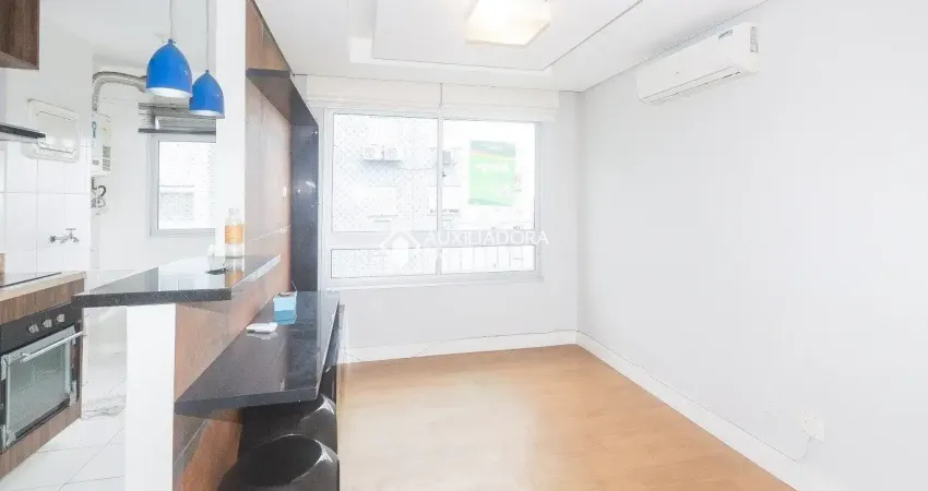 Apartamento de 3 dormitórios, 2 banheiros no passo das pedras na cidade de porto alegre.