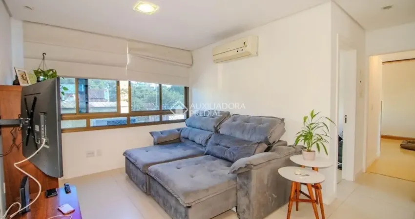 Apartamento de 2 quartos com 2 vagas à venda no bairro passo da areia em porto alegre