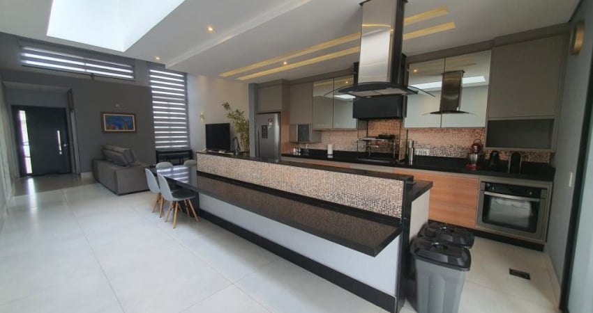 Linda Casa no Residencial Phytus – Jacaré, Cabreúva/SP