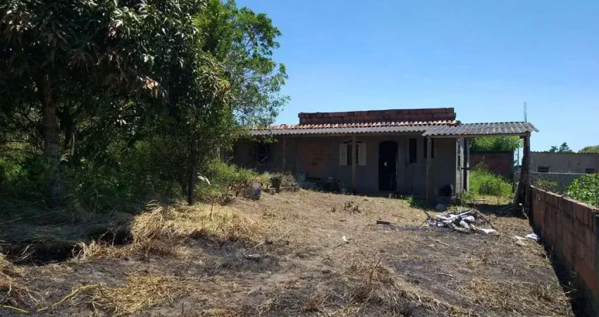Casa com 3 Quartos a Venda em Jardim Califórnia - Araruama/RJ